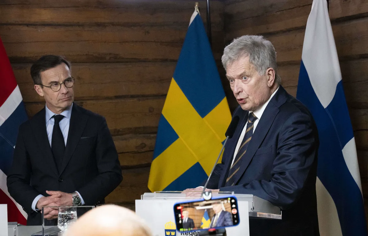 Ruotsin pääministeri: Suomi voi mennä Natoon ensin – ”Todennäköisyys on  kasvanut” | Talouselämä