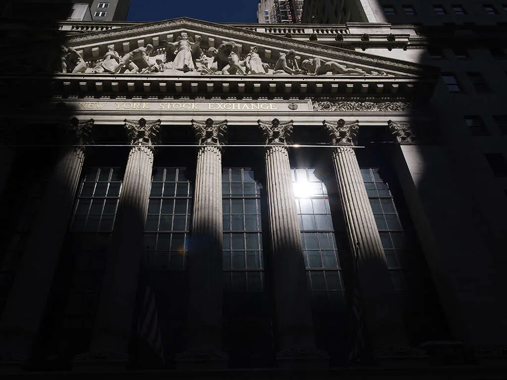 STOCK EXCHANGE: Wall Street opens up – Salesforce weighs on Dow Jones