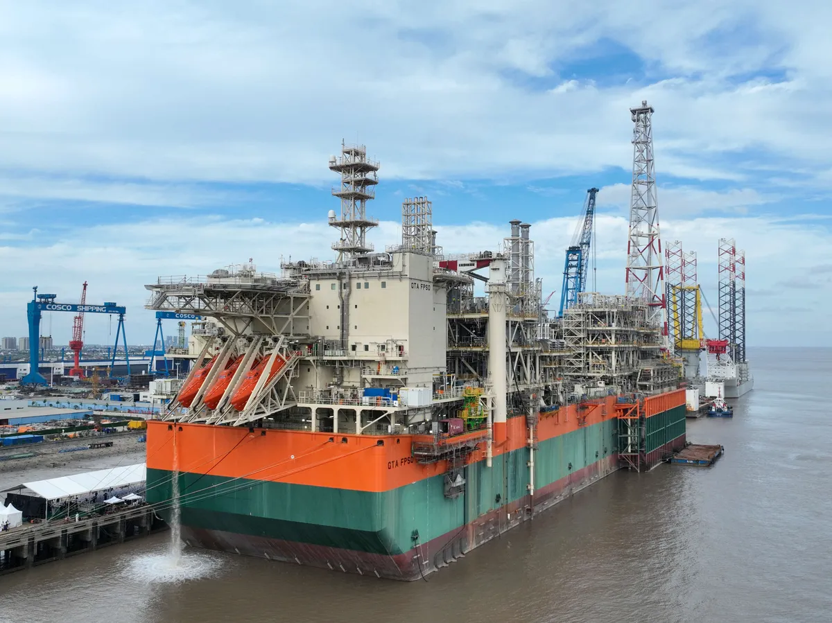 China made a 330-meter oil production vessel-the first world of the world