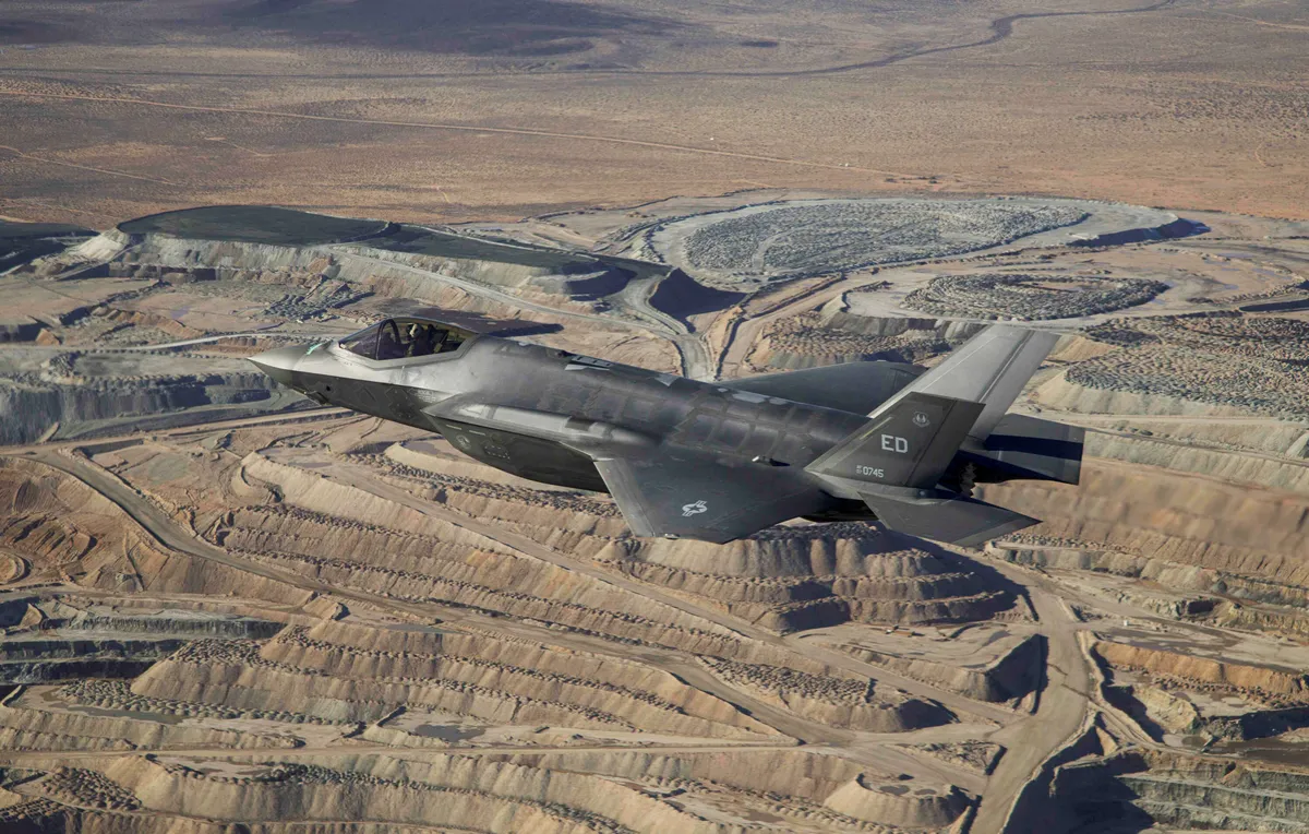 Superhävittäjä F-35 sai uutta teknologiaa – ”Antaa lentäjillemme kyvyn  pärjätä mitä tahansa vastustajaa vastaan” | Tivi
