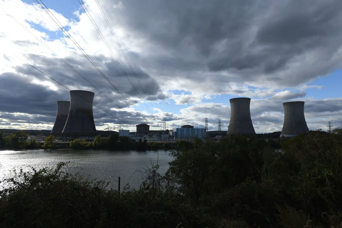 Sähkön hinta poukkoilee – Nämä yhtiöt tekevät siitä sijoittajalle kultakaivoksen