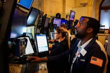 Vahvat työllisyysluvut hyydyttivät Wall Streetin nousurallin