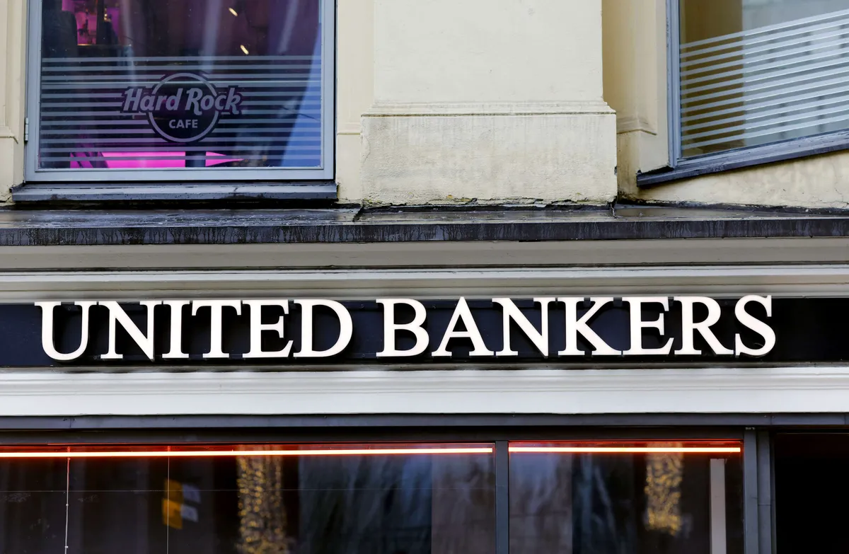 United Bankersin johto myy osakkeita yli 500 000 e