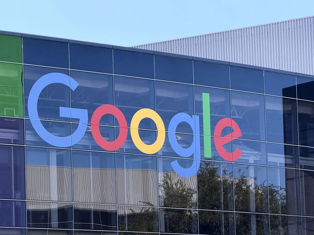 Sehän meni hienosti: Valheelliset kuvat Godzillasta ja pakolaisleireistä saivat Googlen poistamaan uuden tekoälyn käytöstä parissa päivässä