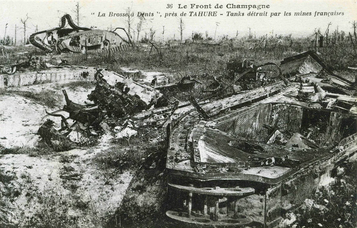 Brittikeksinnöllä murrettiin saksalaisten puolustuslinjat 1918 Amiensin  taistelussa – 1. maailmansodan panssarivaunu saattoi tosin muuttua helposti  krematorioksi | Tekniikka&Talous