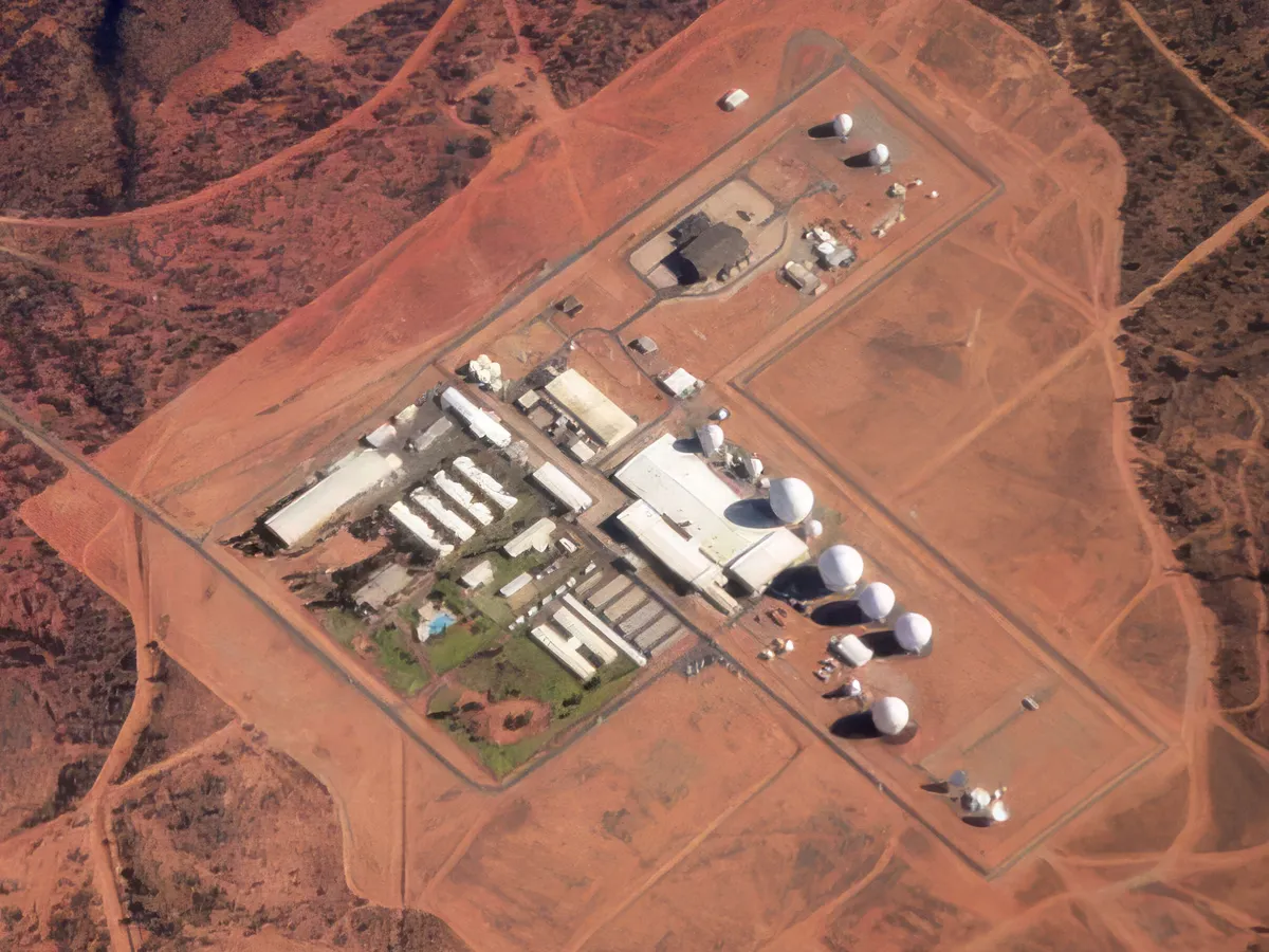 Pine Gap Australian autiomaassa on yksi maailman salaisimmista