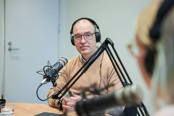 Jussi Tolvanen kertoo uransa vaikeasta hetkestä: ”Jouduin käymään irtisanomiskeskusteluja kerran tunnissa”