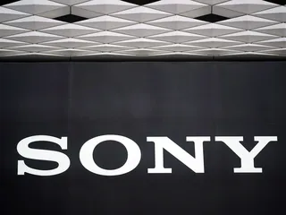 Sony tutkii tietomurtoa, jonka tekijäksi on ilmoittautunut jo kaksi tuntematonta hakkeritahoa.