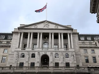 Englannin keskuspankki on nostanut ohjauskorkoaan 11 kertaa 16 kuukauden sisällä saadakseen hintojennousun kuriin.