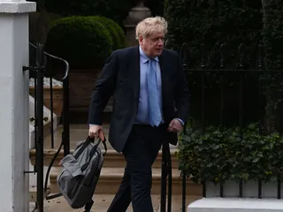 Boris Johnson oli valmistautunut lakimiesten avulla valiokuntakuulemiseen, joka voi ratkaista hänen poliittisen tulevaisuutensa. Hän kiisti johtaneensa parlamenttia harhaan.