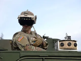 Microsoftin laseilla halutaan heads-up display -tyyppinen mahdollisuus maavoimien sotilaille.