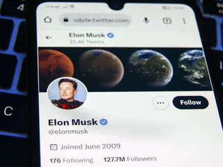 Elon Musk on kärkäs kommentoimaan jopa Twitterin sisäisiä ja työntekijöiden henkilökohtaisia asioita somessa.