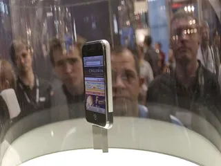 Applen ensimmäinen iPhone-älypuhelin tuli myyntiin Yhdysvalloissa vuonna 2007.