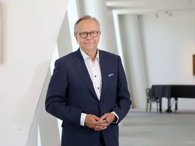 OP:n pääekonomisti Reijo Heiskanen sanoo, että viennin ja investointien hiipuminen vievät Suomea taantumaan.