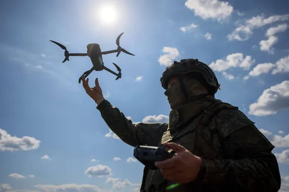 Droonit uhkaavat kriittistä infrastruktuuria – Näin niiden torjunta kehittyy