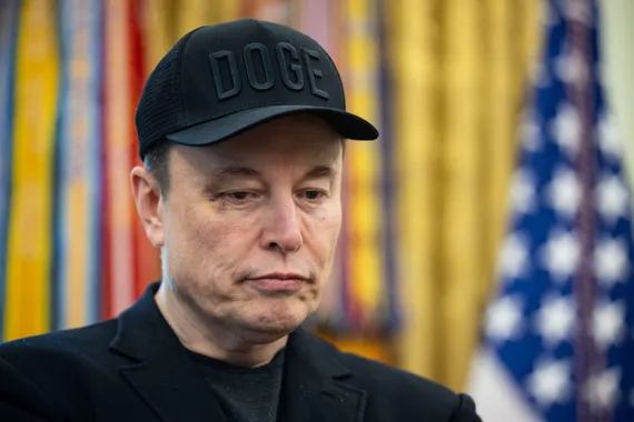 Elon Muskin juristit esittivät villin väitteen