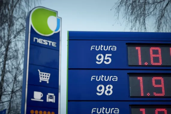 Nesteen osakkeen nousu piti - pörssi päätyi pieneen laskuun