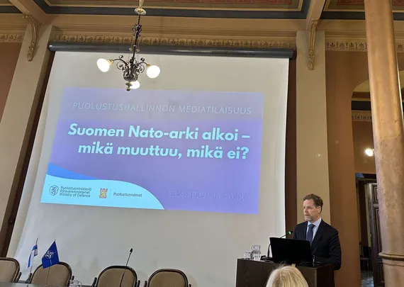Suomen Nato-aika alkoi: Uusi ”muskettisoturi” heti mukaan myös  ydinasepolitiikan suunnitteluun | Uusi Suomi