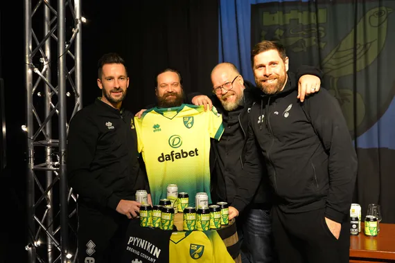 Teemu Pukin tähdittämä Norwich City yhteistyöhön Pyynikin Brewing Companyn  kanssa – tällainen on uusi Norwich IPA -olut | Kauppalehti