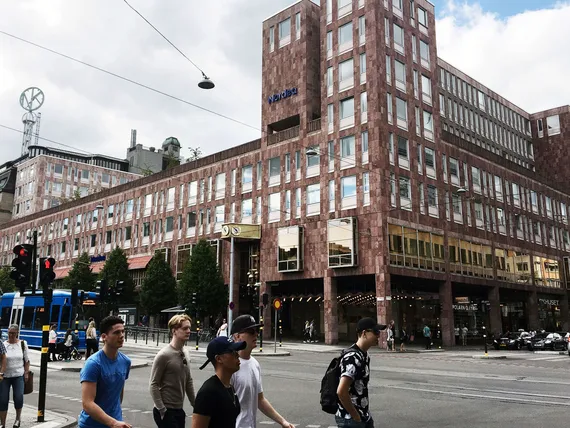 sisaret poika ystävä homo porno