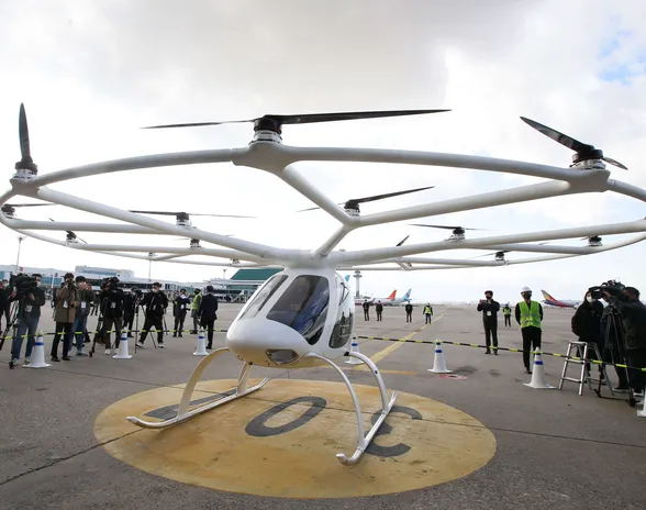 Volocopter-yrityksen lentolaitetta esiteltiin Etelä-Koreassa marraskuussa 2021.