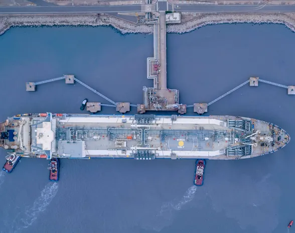 Exemplar-alus kykenee lastaamaan 83 125 tonnia tai 150 900 kuutiometriä, mikä vastaa noin 68 000:ta tonnia nesteytettyä maakaasua eli lng:tä, jossa on yhden terawattitunnin verran energiaa.