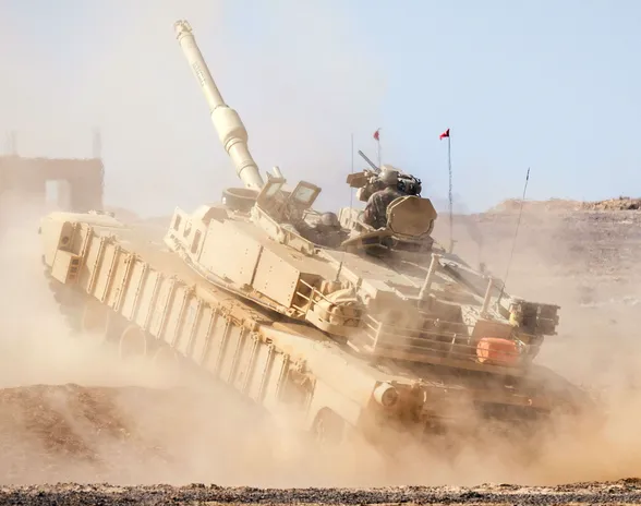 Abramsissa on käytetty erikoisia teknisiä ratkaisuja.