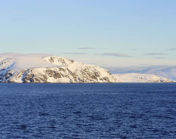 Aamu Barentsinmerellä maaliskuussa 2017.
