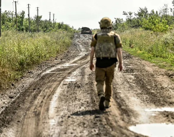 Ukrainan vastahyökkäyksestä on pitkään odotettu läpimurtoja. Kuvassa ukrainalaissotilas Zaporižžjan alueella heinäkuussa 2023.