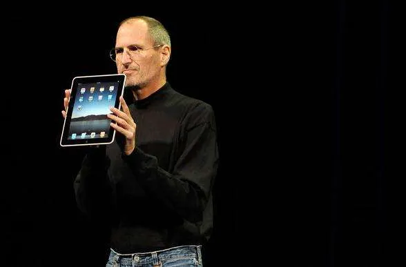 Steve Jobs on yksi tunnetuimmista teknologia-alan innovaattoreista. Hän kuoli syöpään vuonna 2011.