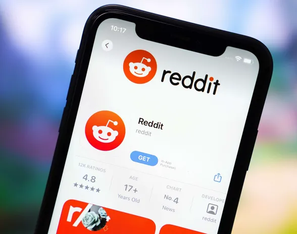 Reddit alkaa laskuttaa ohjelmointirajapinnan käytöstä. Se voi tarkoittaa muiden Reddit-sovellusten poistumista ja käyttäjien pitäisi siirtyä Redditin omaan sovellukseen.