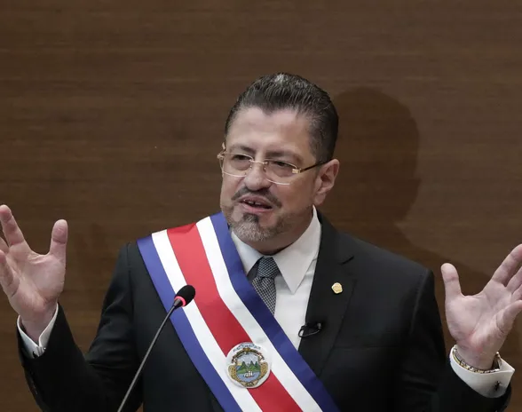 Costa Rican tuore presidentti Rodrigo Chaves on saanut virkakaudelleen painajaismaisen alun.