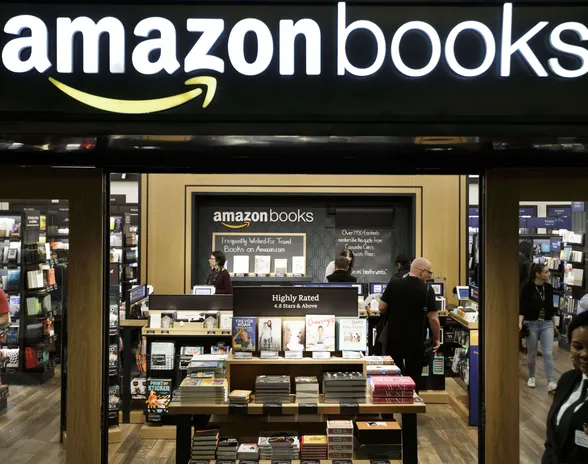 Amazonin kämmentunnistus on otettu käyttöön muun muassa osassa Yhdysvaltojen Amazon Books -kauppoja.