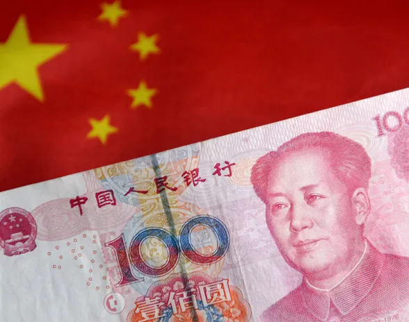 Kiinan sadan yuanin setelissä on maan pitkäaikainen johtaja Mao Zedong.