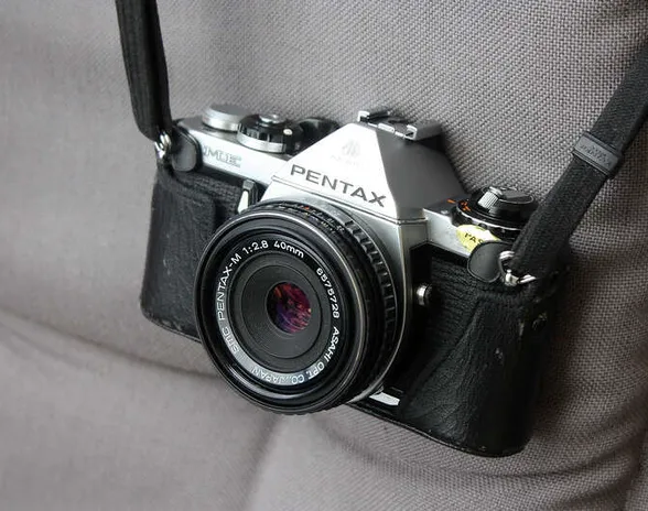 Legendaarinen kameravalmistaja Pentax aikoo panostaa filmikameroihin, jotka ovat saaneet uutta suosiota nuorten kuvaajien keskuudessa.