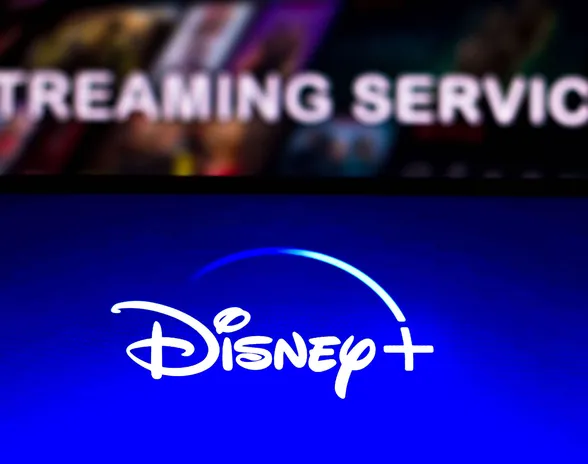 Disney+ -palvelussa ei ollakkaan enää kohta kaikki samaa perhettä, jos salasanan jakamiselle tulee loppu.