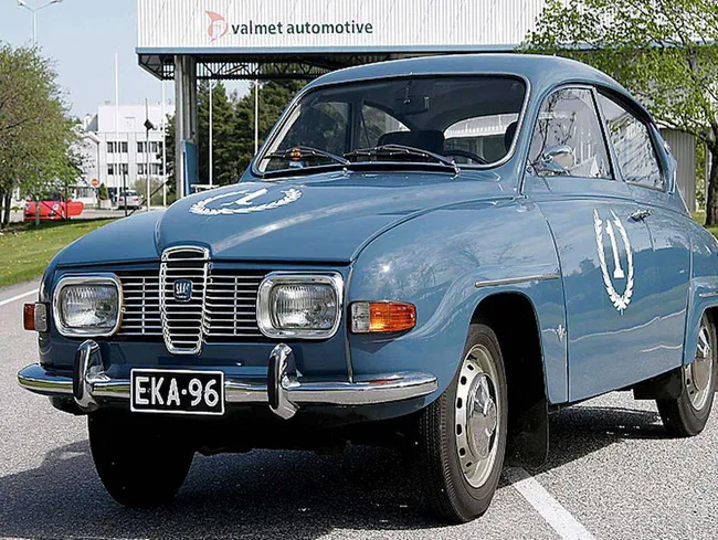 Pitkä Ebony tyttö porno