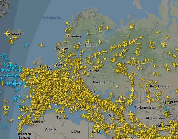 Lentokonetutkassa näkyy nyt Ukrainan kohdalla valtava reikä, joka jatkuu  vielä 600 km Venäjän puolelle – Suosittu tutkasivu meinaa tukehtua  kävijäryntäykseen | Tekniikka&Talous