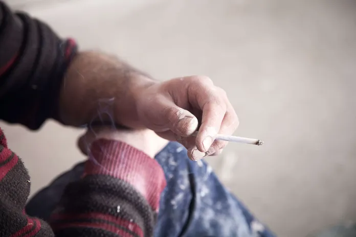 Jopa yli 10 000 suomalaista lopettanut tupakoinnin koronapelon takia |  Mediuutiset