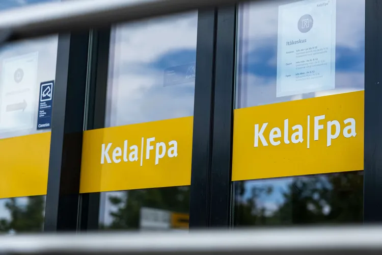 Kela pyörityksessä. Jättiviraston johdossa voi pian tuulla.