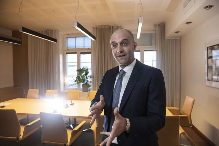 jokaisella-on-osaamista-joka-erottaa-h-net-muista-ammattifutarista
