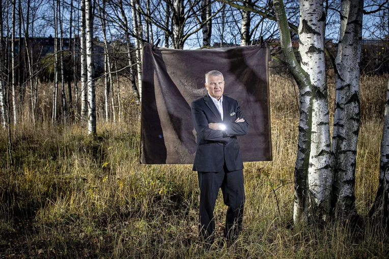 Salaperäinen ulkomailla asuva juristi omistaa lähes 10 000 hehtaaria  vihreää kultaa – Lista paljastaa: Näin tienaavat Suomen 30 suurinta  metsänomistajaa | Talouselämä