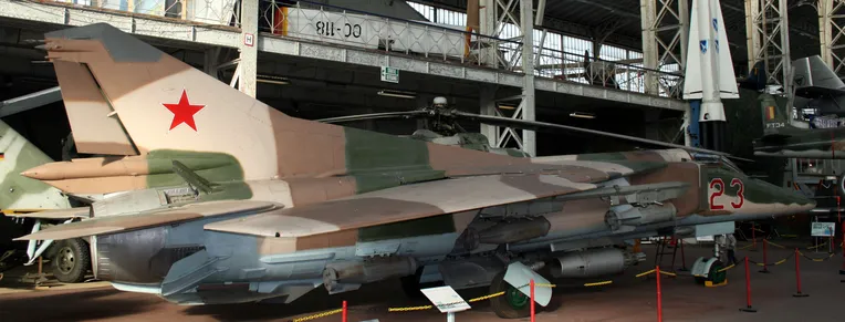 Kääntyväsiipinen MiG-23 -hävittäjä oli 1970-luvun lopulla tarjolla Suomellekin.
