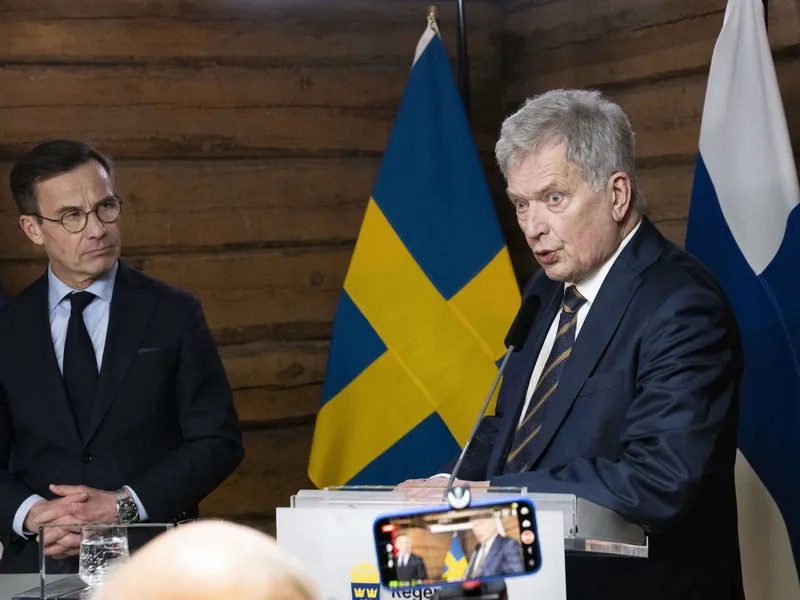 Ruotsin pääministeri Ulf Kristersson arvioi, että Suomi voi olla etenemässä Natoon ennen Suomea. Kristersson ja tasavallan presidentti Sauli Niinistö tapasivat Ruotsin pääministerin kesäasunnolla Harpsundissa helmikuussa.