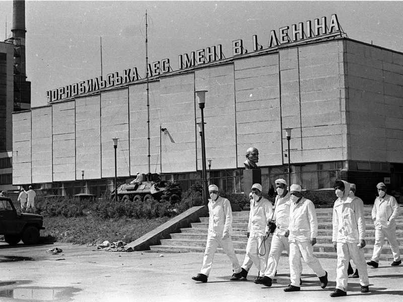 Kuvassa Tšernobylin hallintorakennus toukokuussa 1986.