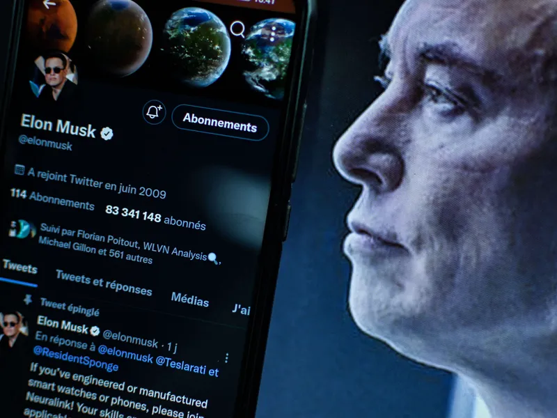 Twitter siirtyy Elon Muskin omistukseen.