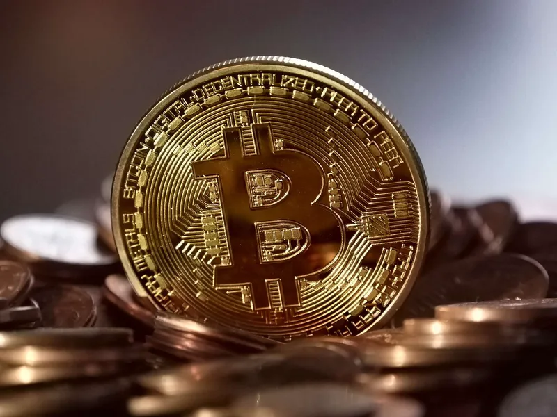 Bitcoin arvo 33 000 dollaria, ethereum 1000 dollaria | Talouselämä