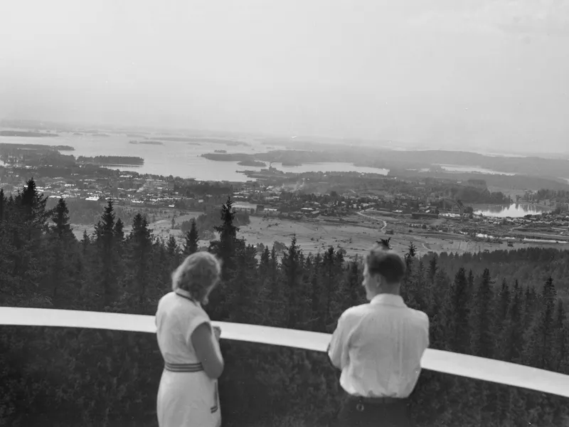 Näkymä Puijon näkötornista kaupunkiin. Kuva on vuodelta 1936.