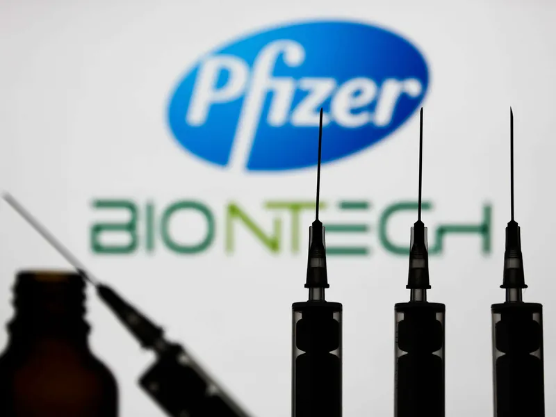 Pfizer ja Biontech ovat saamassa ensimmäisen koronarokotteen markkinoille.