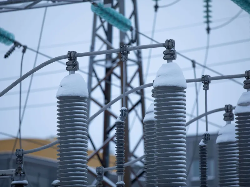 Sähkön futuurihinnat ovat yli 20 sentissä kilowattitunnilta vielä toukokuussakin, mutta toukokuun aikana futuurihinta laskee alle 20 sentin.